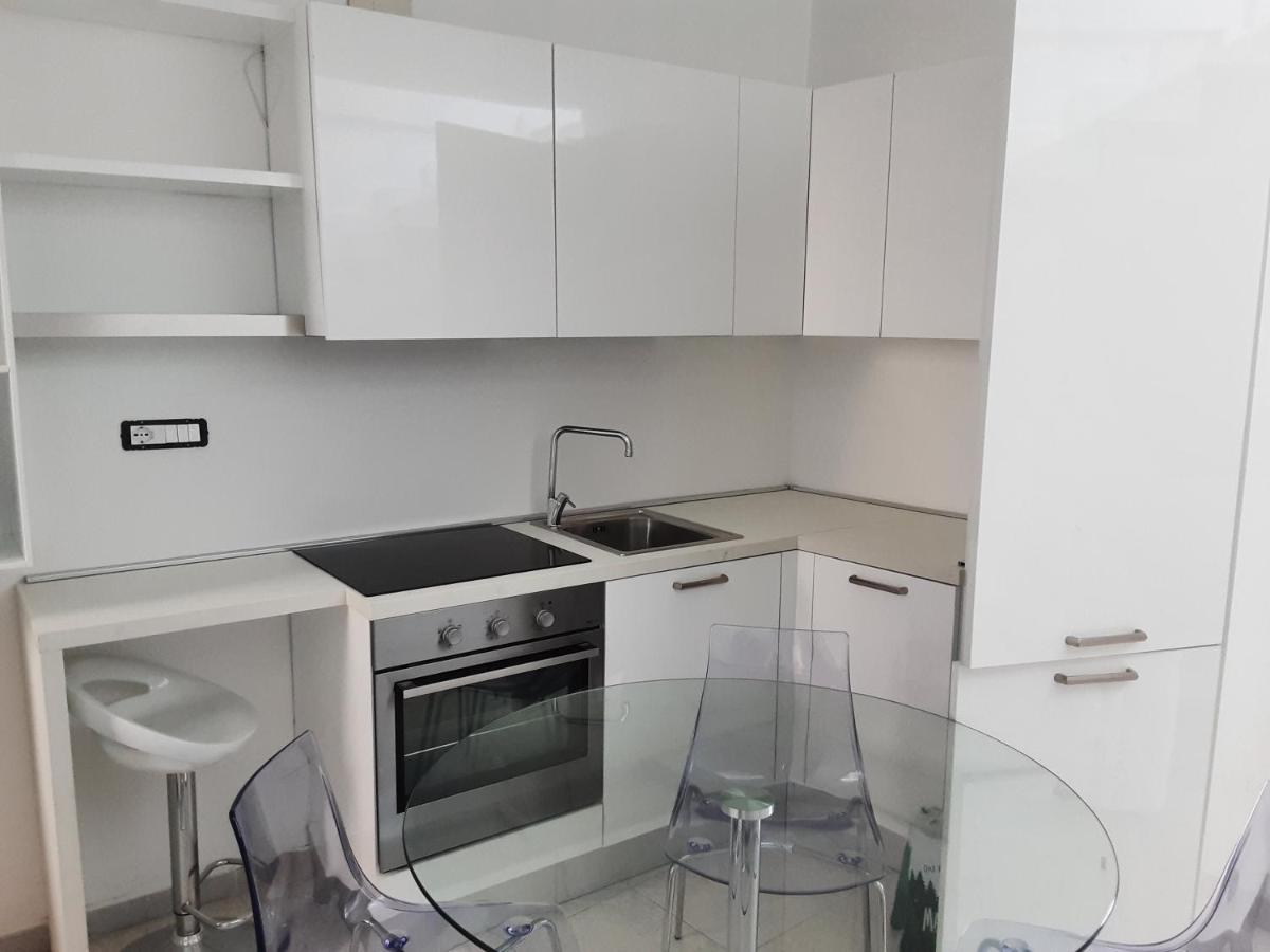 "Lo Studiolo" Apartment ปิซโซ ภายนอก รูปภาพ