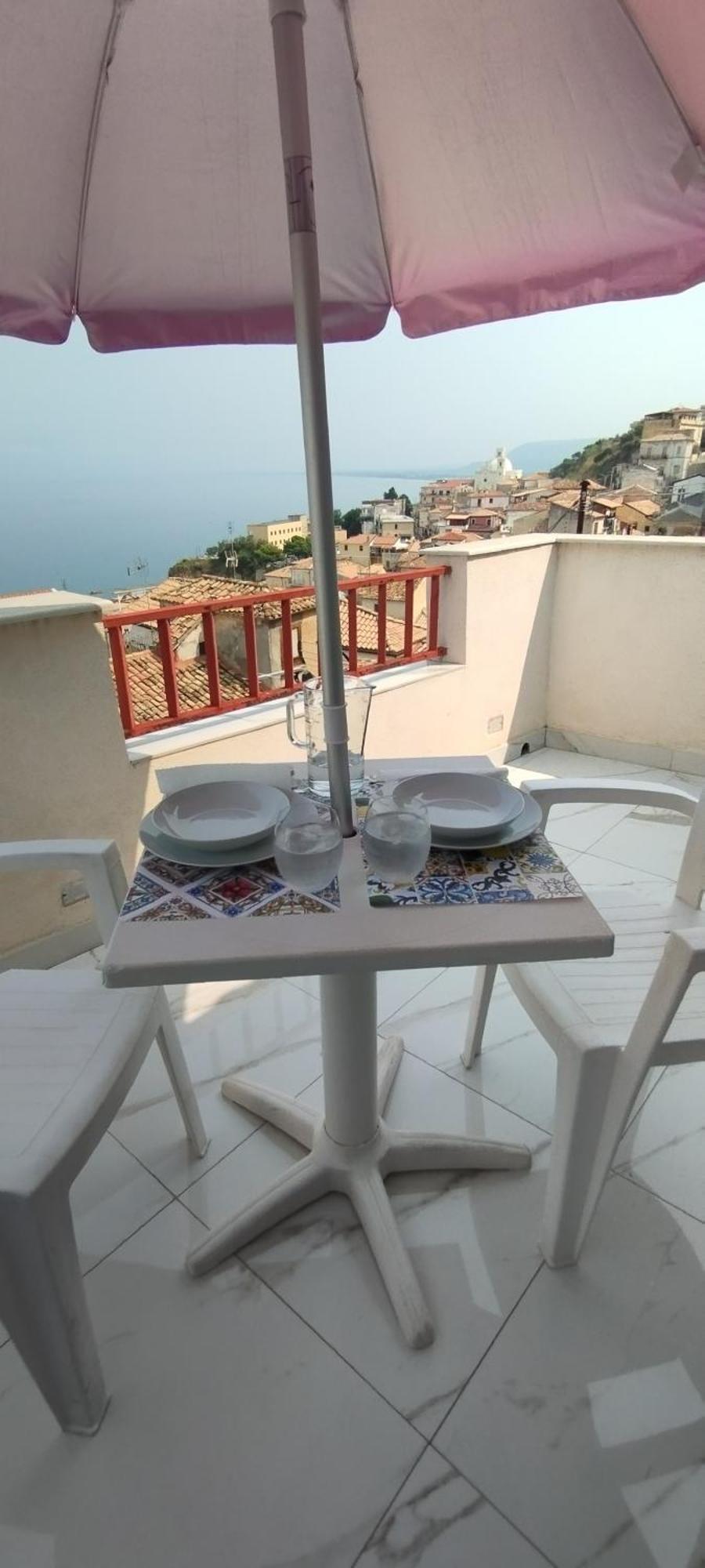 "Lo Studiolo" Apartment ปิซโซ ภายนอก รูปภาพ